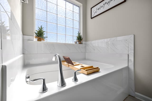 Source photo 9: secondary bath