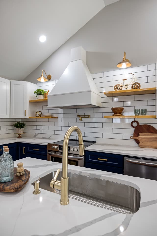 Source photo 2: kitchen